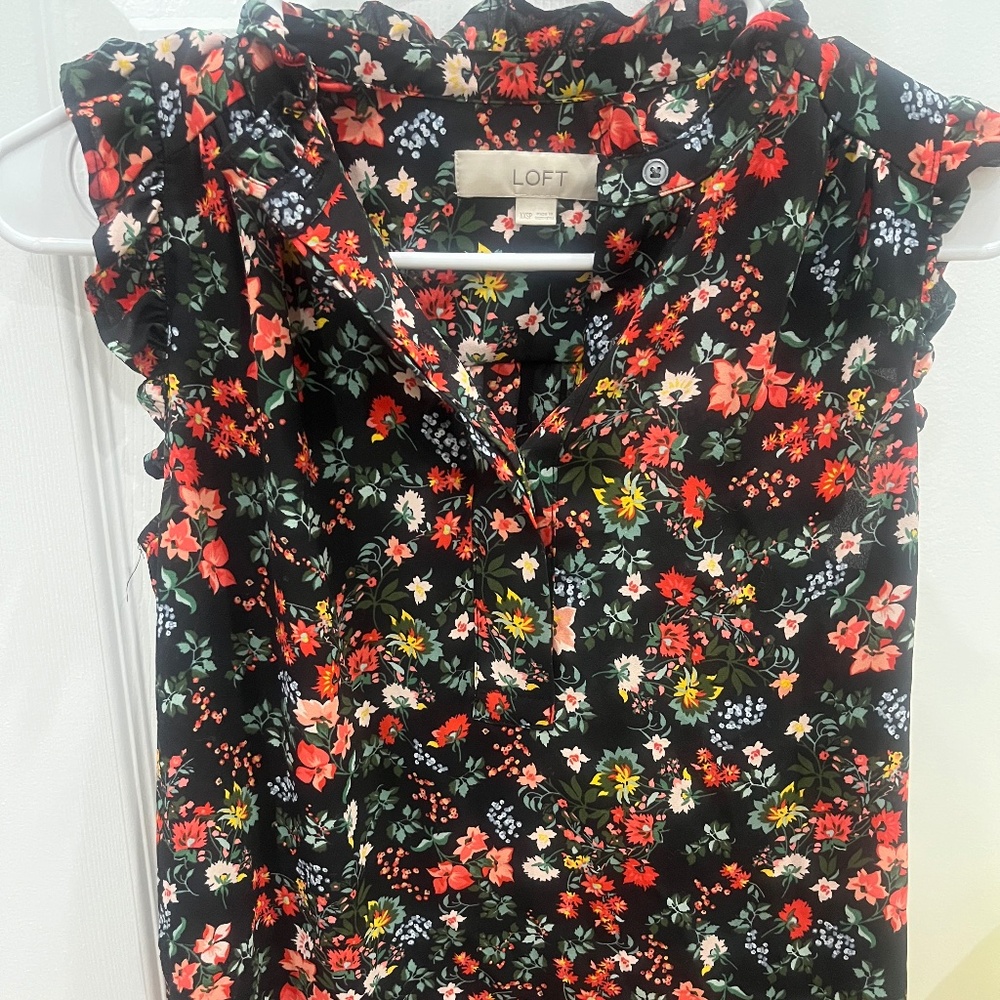 LOFT floral top